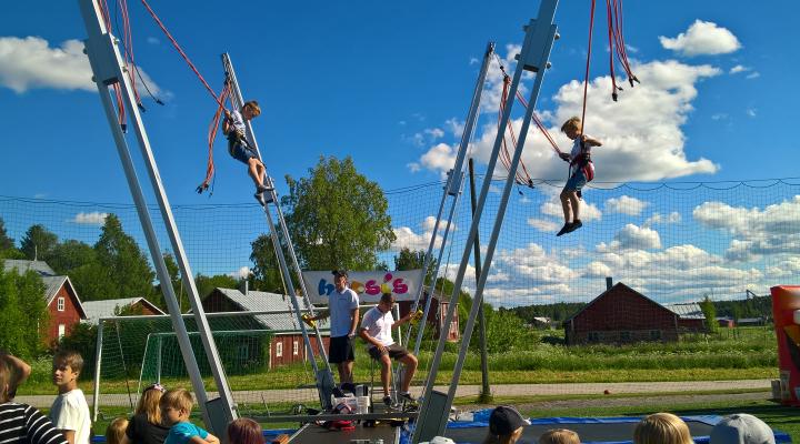 Bungy-trampolinen